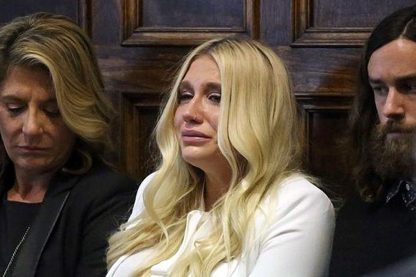 Sony needs to face the music: Kesha is unable to leave her contract with an abusive producer