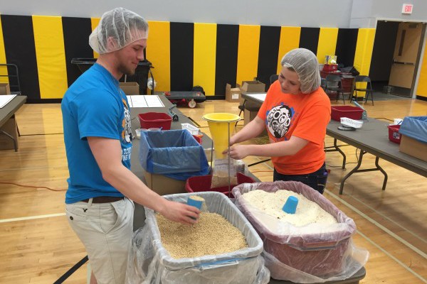 Students aid world hunger through Food Fight