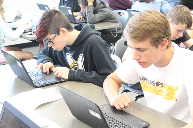 1:1 technology program introduces Google Chromebooks to students