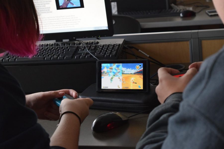 Nintendo Switch: the latest trend in school distraction
