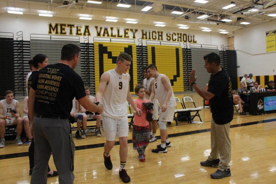 Boys Volleyball Goes Gold in conference game