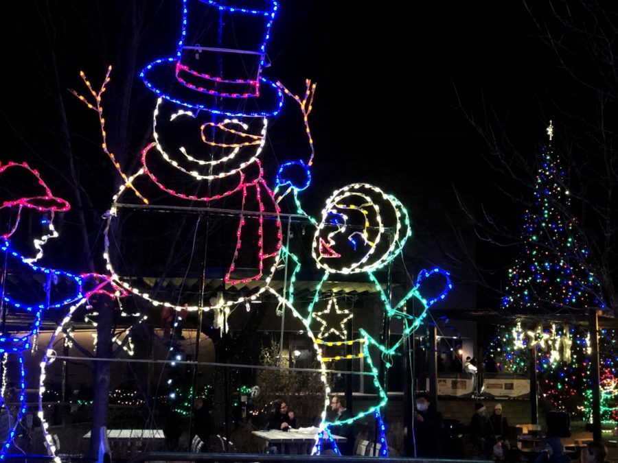 Local and safe light shows to visit during the holidays