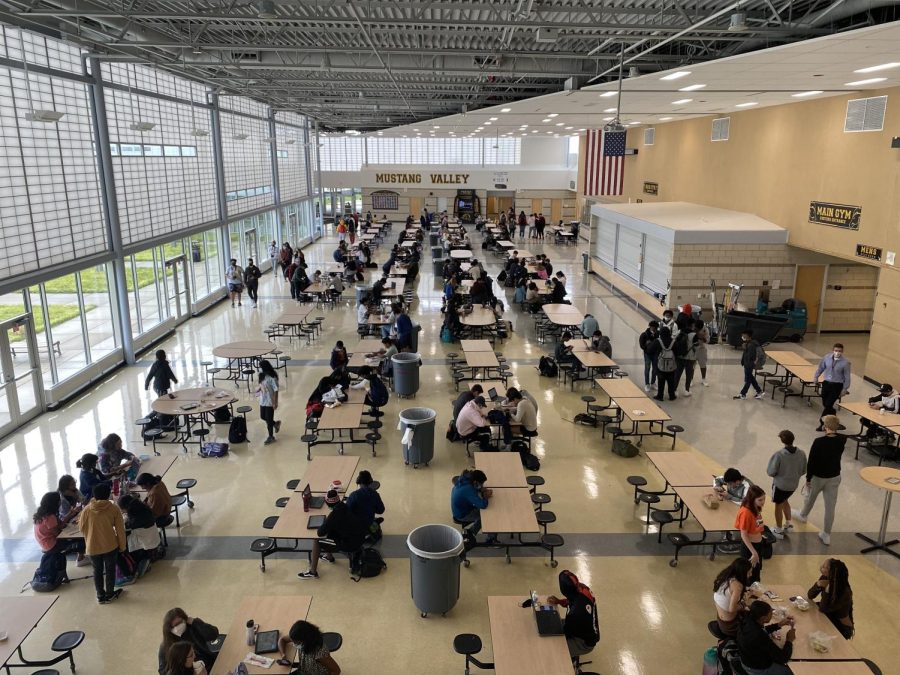 Students+are+adapting+to+the+new+lunchroom+changes.+The+second+floor+is+no+longer+accessible+to+students+during+lunch+periods+and+access.